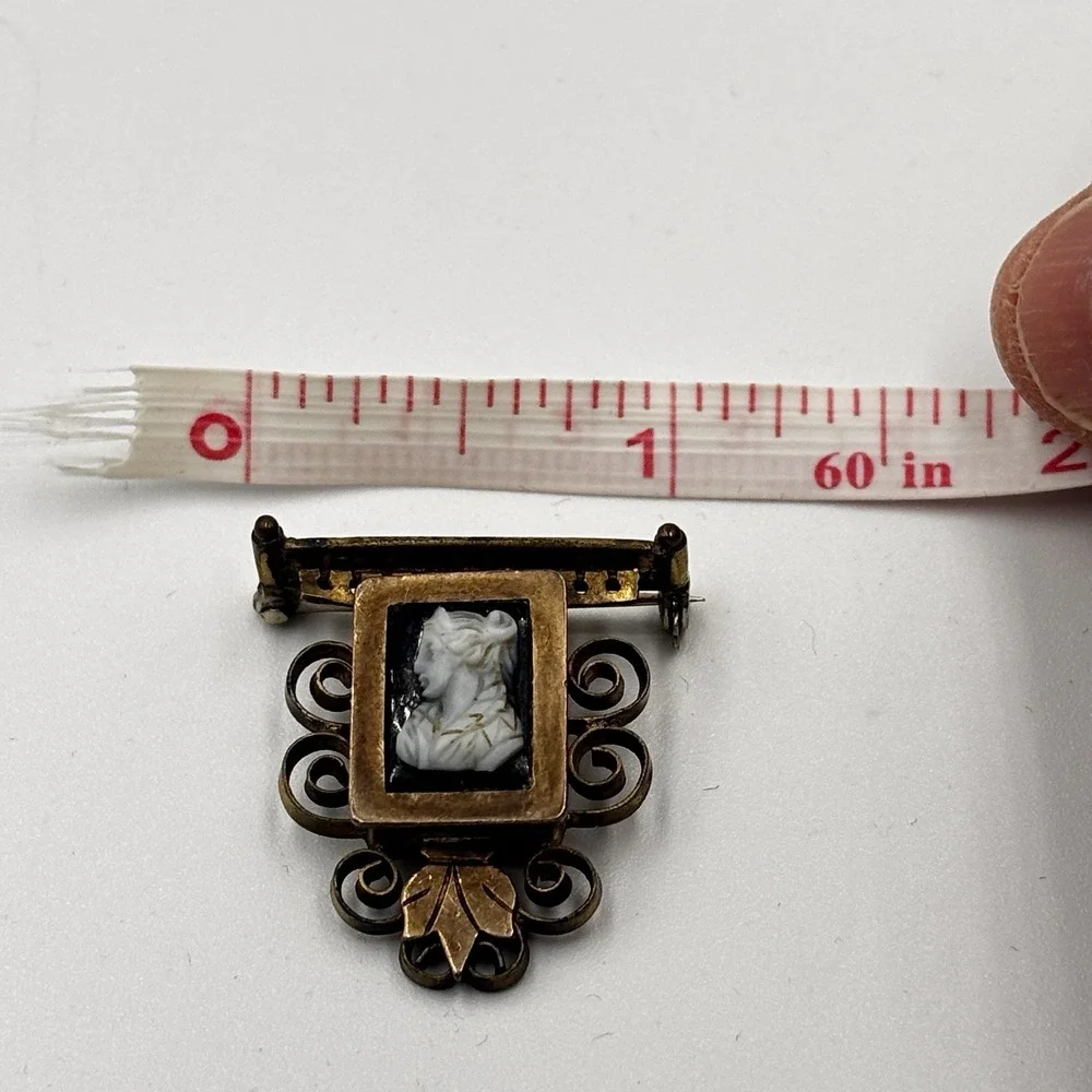 Antique Victorian Cameo Brooch Gold Filled Ornate Frame Lady Foliage Locket